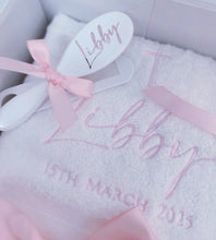 Load image into Gallery viewer, Essentials Package